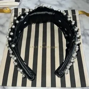 Lele Sadoughi jet faux leather pearl embellished headband Lele Sadoughi Jet Black Faux Pearl Knotted Velvet Headband  main image 2